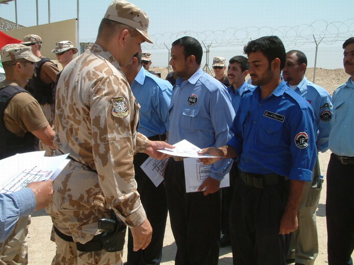 03_001_Další kurz Iráckých policistúů úspěšně ukončil. (1).J
