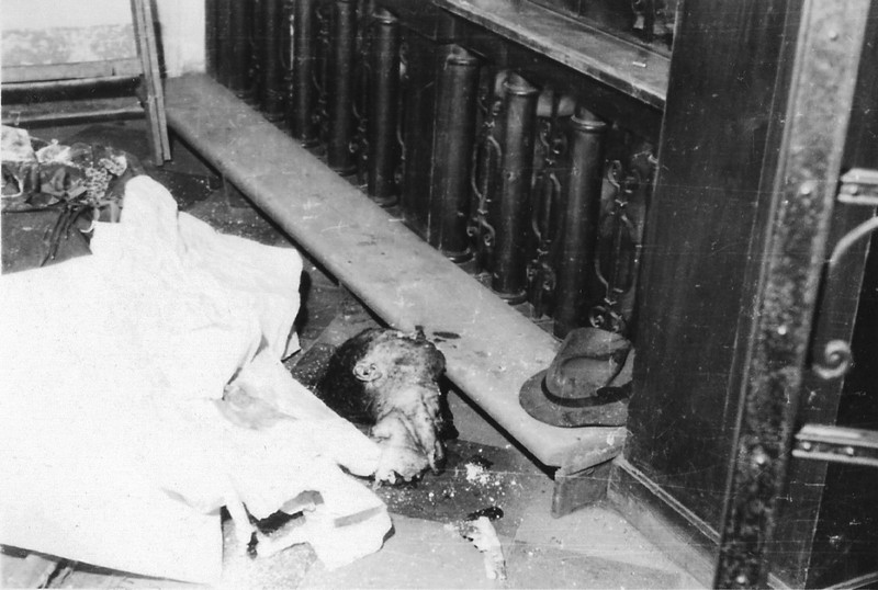 Mrtvý bojovník v kostele sv. Anny v Žižkově.jpg