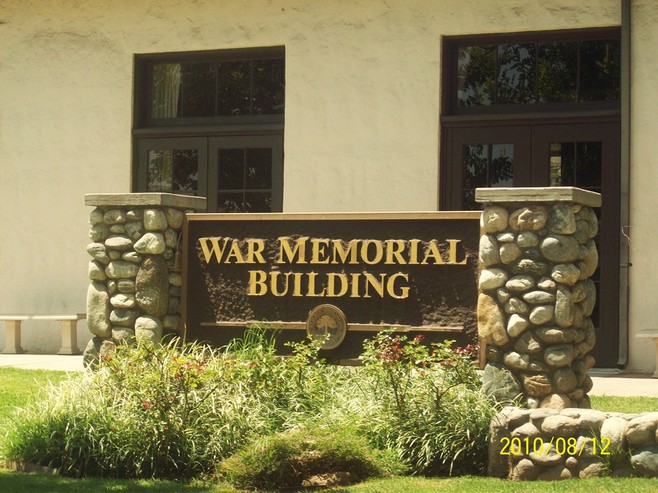 Pasadena_War_Memorial_Building_002.JPG