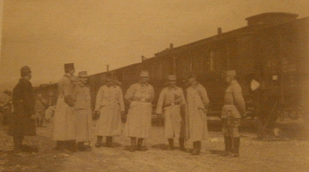 Odchod na v+Żchodn+Ż front, august 1914, Tren¦Ź+şn