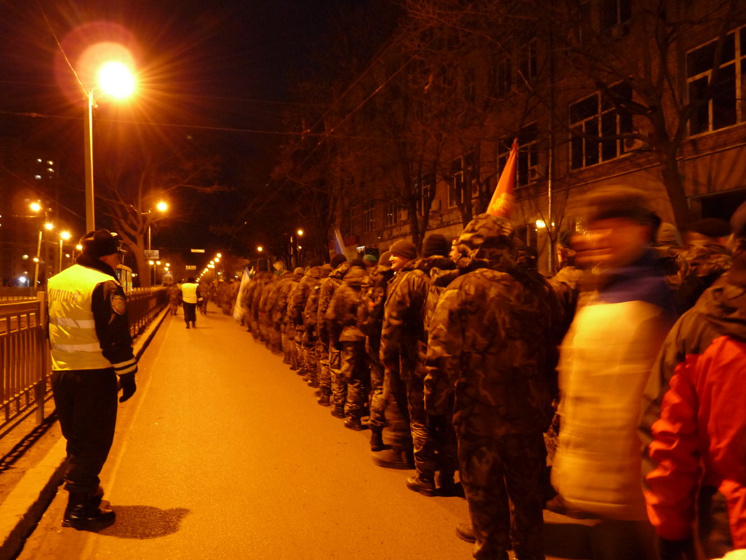 95 Charkov evening march- vecerni pochod Charkovem