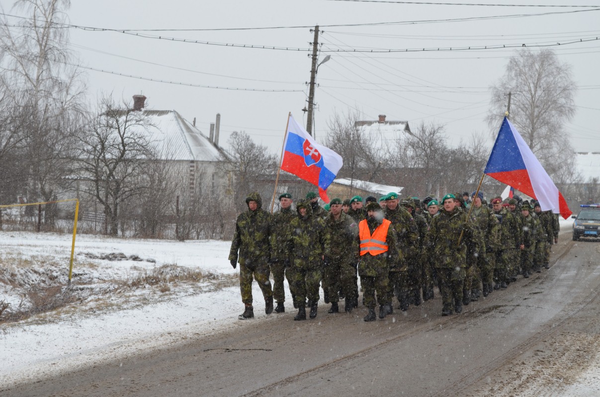 99 Sokolovo-arrival of our soldiers-nasi prichazeji do Sokolova 